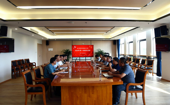 座談會(huì).jpg